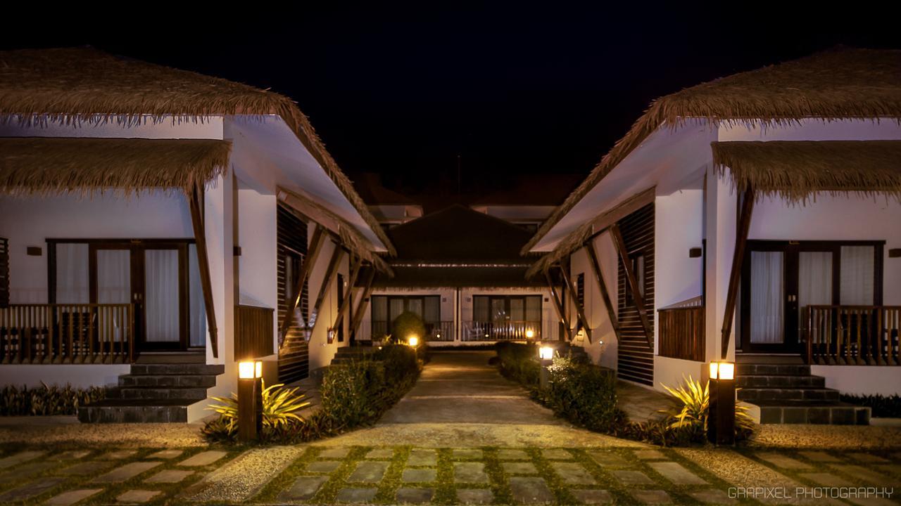 Eskala Hotels And Resorts Ngwesaung Bagian luar foto